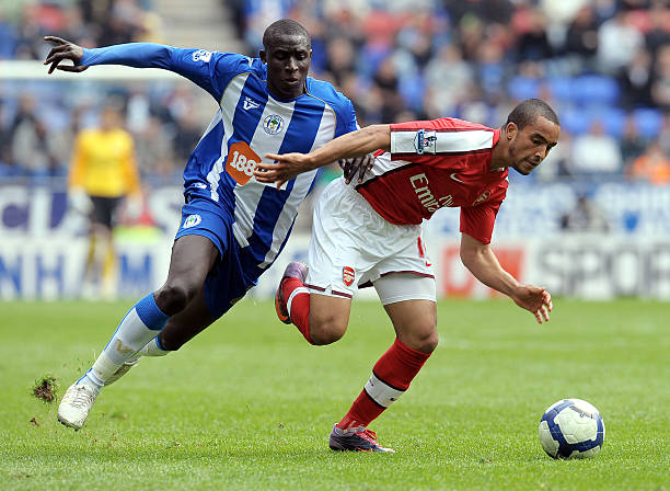 但他一个人 但他一个人