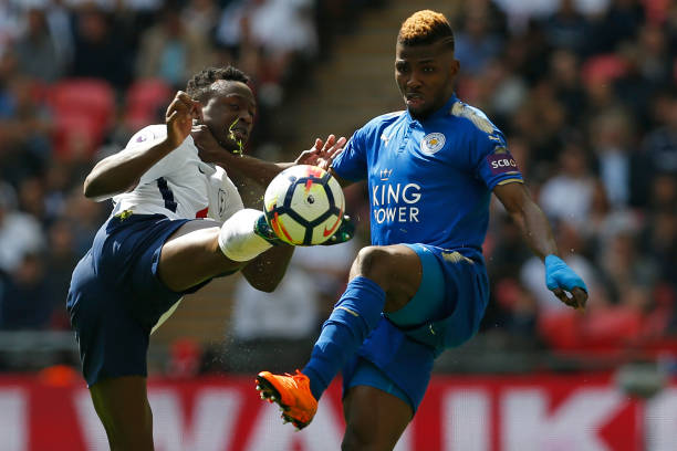 随着琼斯的 随着琼斯的